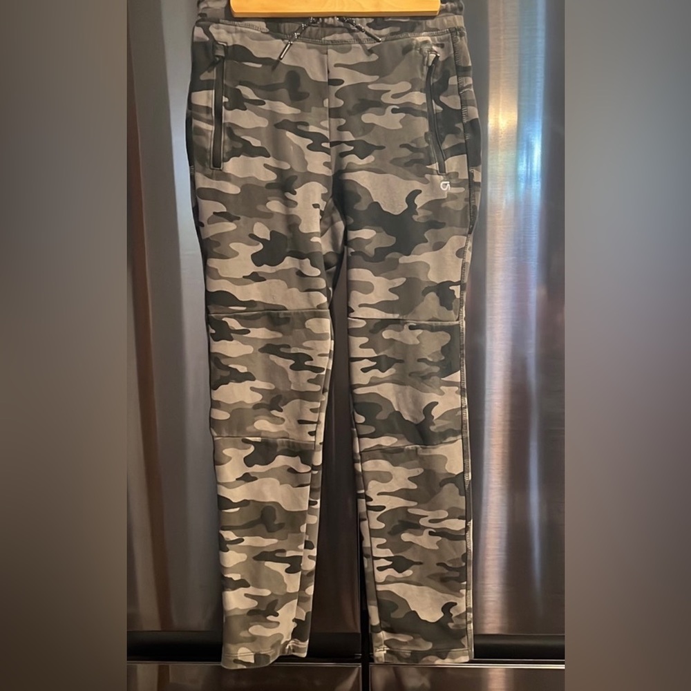 Boys GapFit Camo Joggers - Size 12
